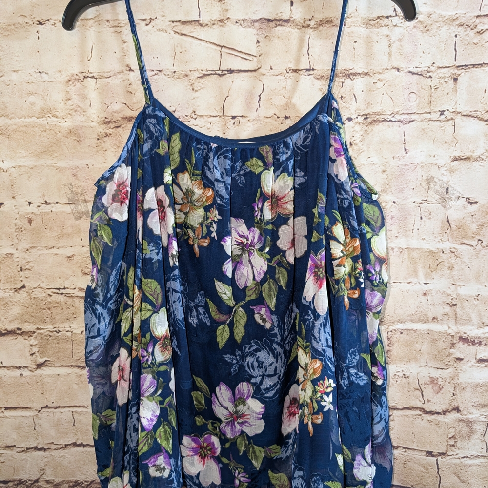 ♥️Alice Blue floral flowy cold shoulder blouse designed exclusively Small